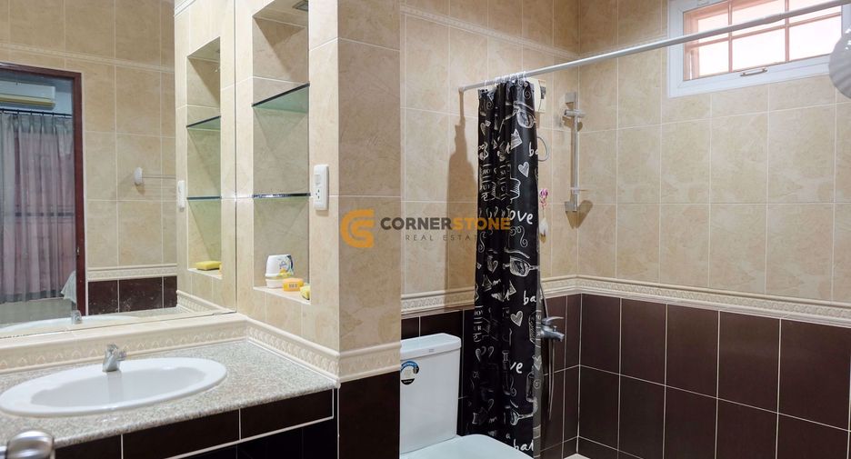 For rent and for sale 3 bedrooms house in Bang Lamung, Chonburi