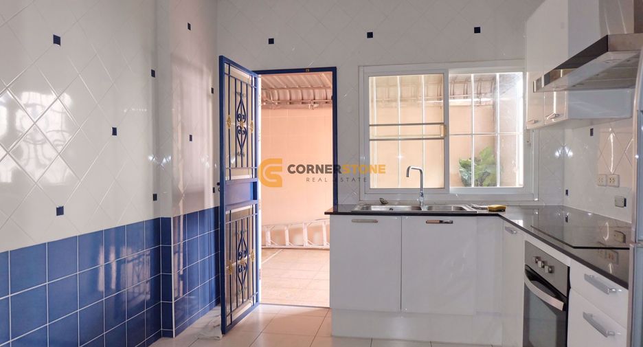 For rent and for sale 3 bedrooms house in Bang Lamung, Chonburi