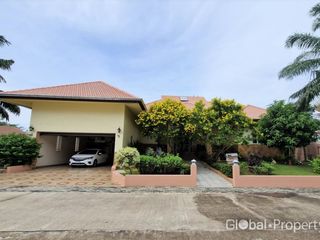 Haus zum Kauf mit 4 Zimmer in Bang Lamung, Chonburi