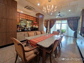Haus zum Kauf mit 4 Zimmer in Bang Lamung, Chonburi
