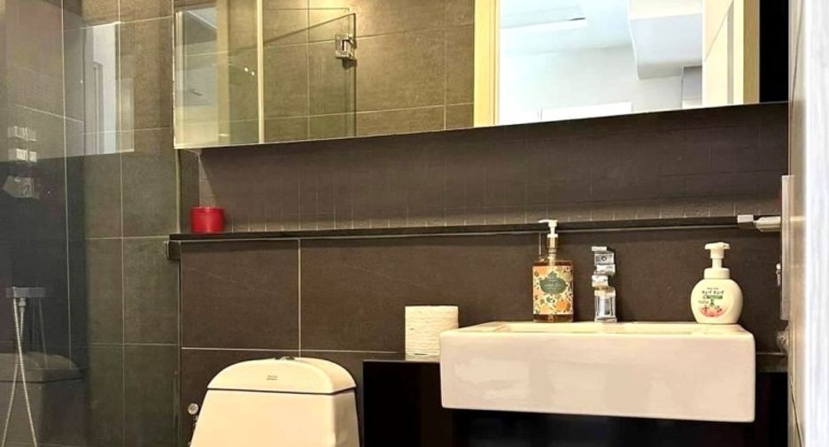 For sale 2 bedrooms condo in Bang Lamung, Chonburi