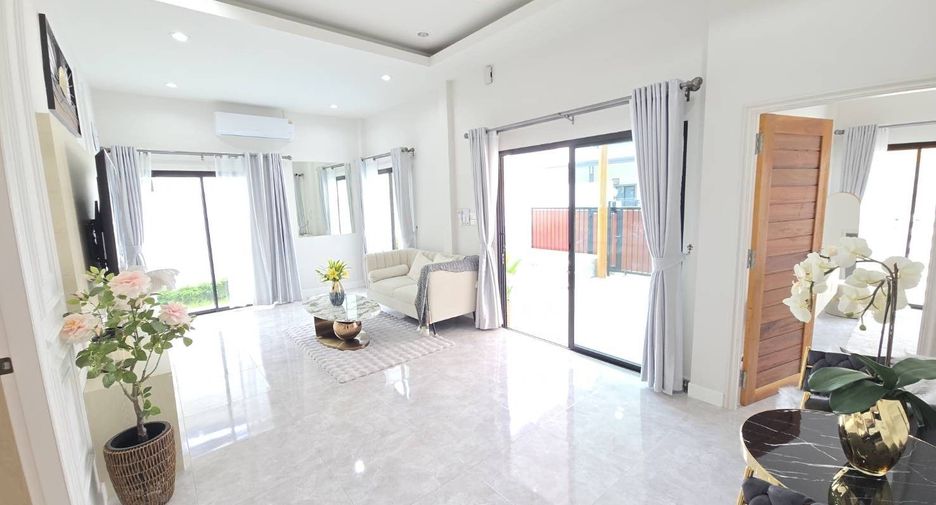 For sale 3 bedrooms villa in Hua Hin, Prachuap Khiri Khan