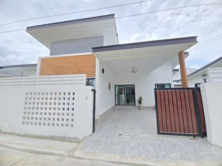 À vendre 3 chambres villa à Hua Hin, Prachuap Khiri Khan
