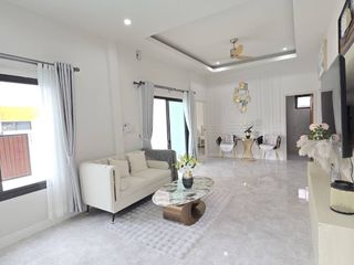 À vendre 3 chambres villa à Hua Hin, Prachuap Khiri Khan