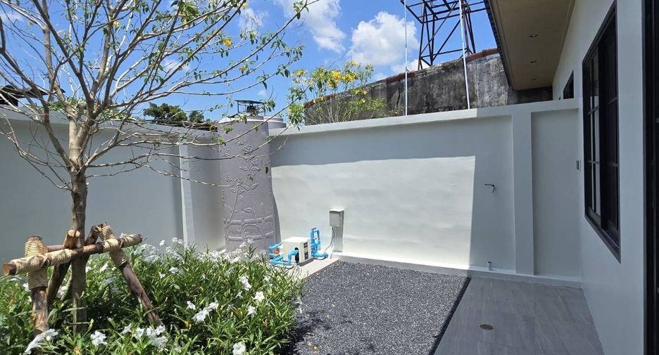 For sale 2 bedrooms townhouse in Thalang, Phuket