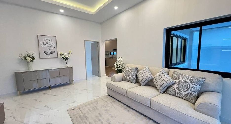 Casa en venta de 3 habitaciones en Bang Lamung, Chonburi