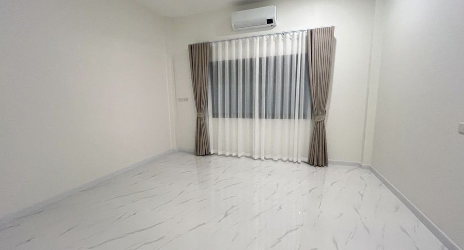 Casa en venta de 3 habitaciones en Bang Lamung, Chonburi