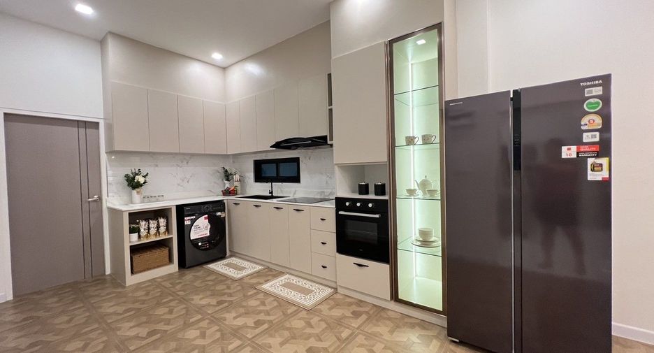 Casa en venta de 3 habitaciones en Bang Lamung, Chonburi