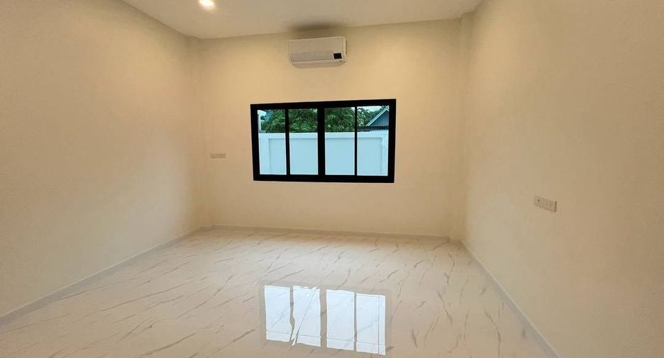 Casa en venta de 3 habitaciones en Bang Lamung, Chonburi