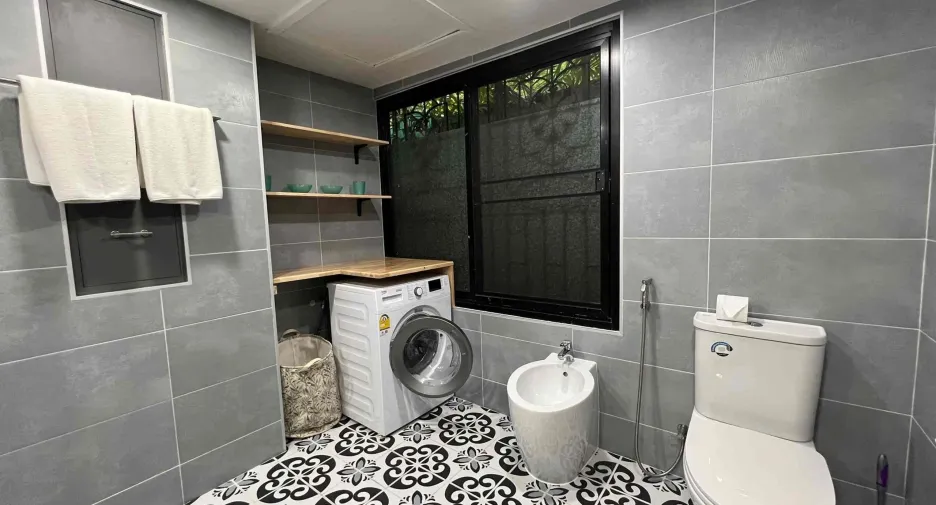 For sale 3 ベッドルーム condo in Mueang Phuket, Phuket