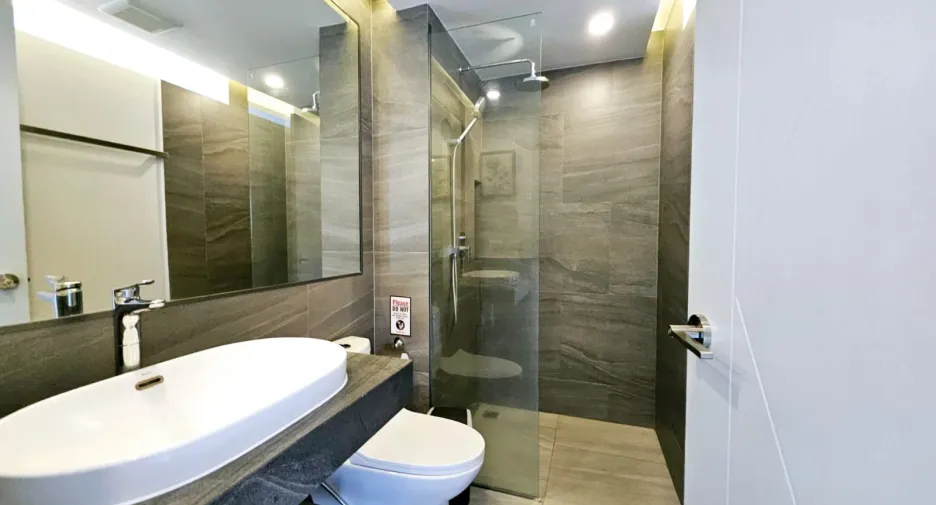 For rent 2 bedrooms condo in Mueang Phuket, Phuket