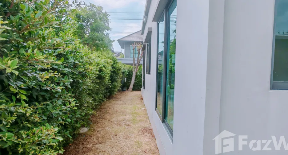 Haus zum Kauf mit 3 Zimmer in Krathum Baen, Samut Sakhon