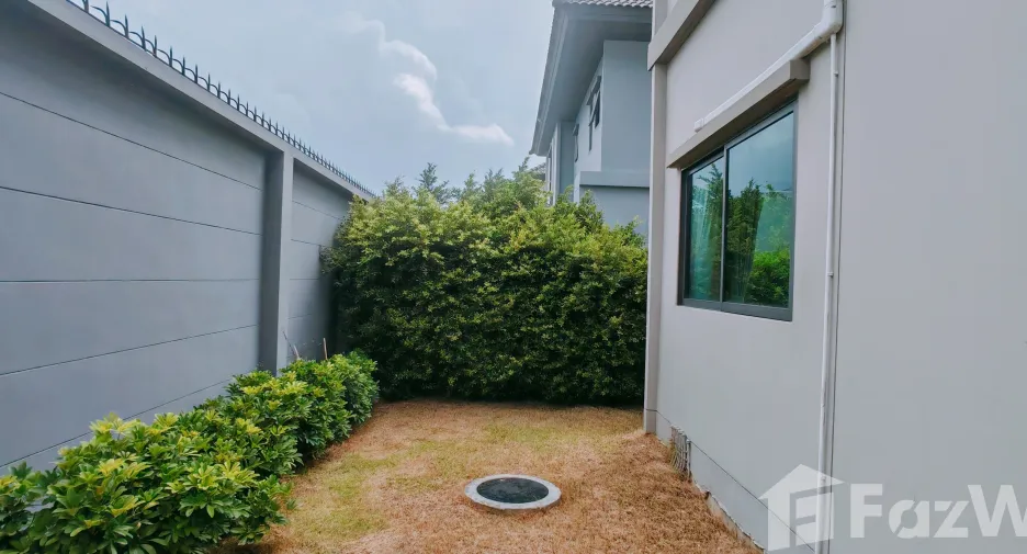 Haus zum Kauf mit 3 Zimmer in Krathum Baen, Samut Sakhon