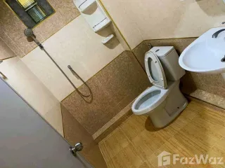 Casa adosada en venta de 5 habitaciones en Mueang Rayong, Rayong