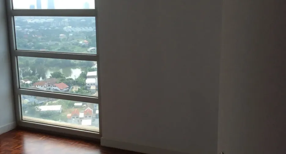 Wohnung zum Kauf mit 2 Zimmer in Pak Kret, Nonthaburi