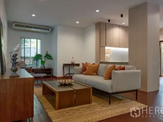 出租 4 卧室 独立屋 在 Watthana, 曼谷