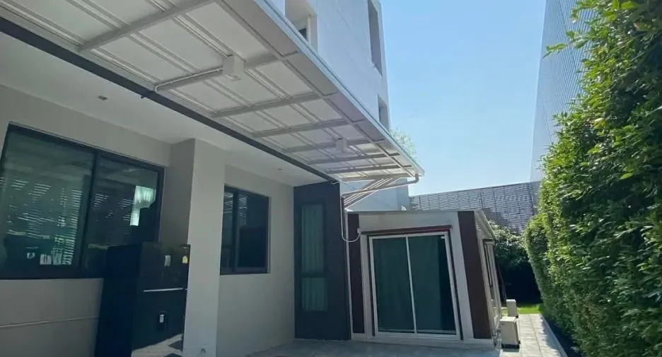 For rent そして for sale 5 ベッドルーム house in Suan Luang, Bangkok