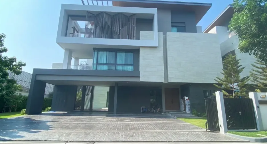 For rent そして for sale 5 ベッドルーム house in Suan Luang, Bangkok
