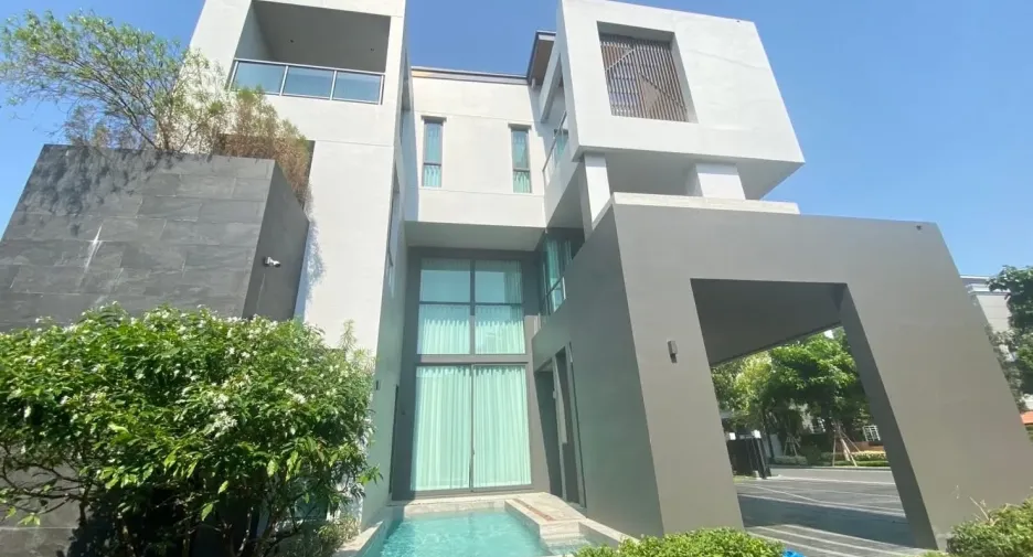 For rent そして for sale 5 ベッドルーム house in Suan Luang, Bangkok
