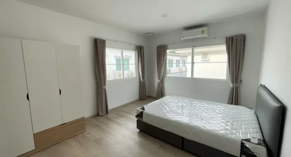 For rent and for sale 3 bedrooms house in Bang Phli, Samut Prakan