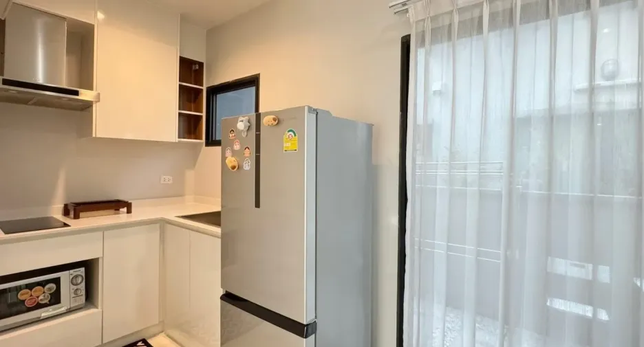 Casa adosada en alquiler de 3 habitaciones en Saphan Sung, Bangkok