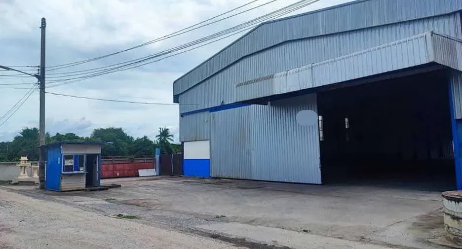 Almacén en alquiler en Si Racha, Chonburi