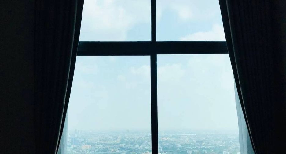For rent 1 bed condo in Watthana, Bangkok