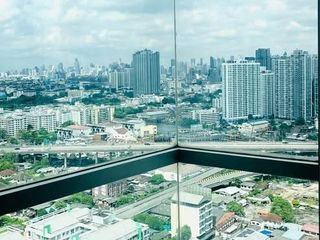 Wohnung zur Miete mit 2 Zimmer in Phra Khanong, Bangkok