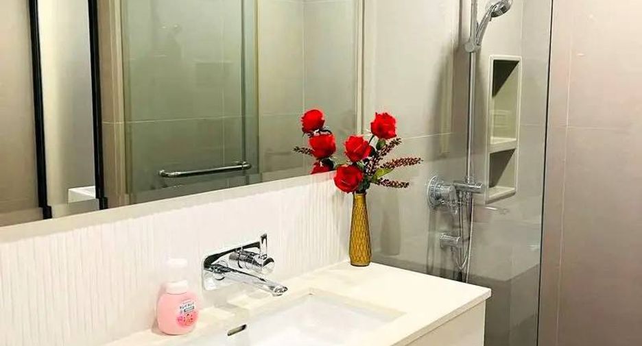 Condo en alquiler de 1 habitaciones en Khlong Toei, Bangkok