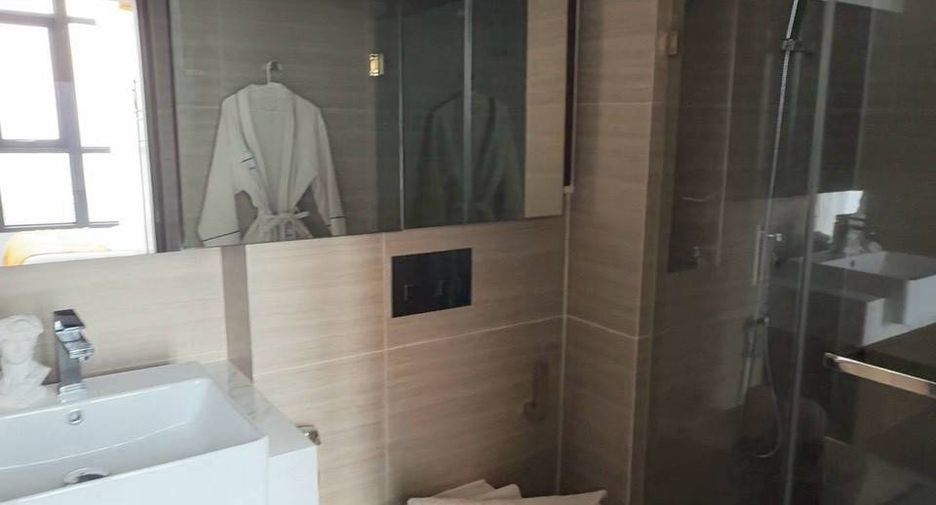 Condo en alquiler de 2 habitaciones en Watthana, Bangkok