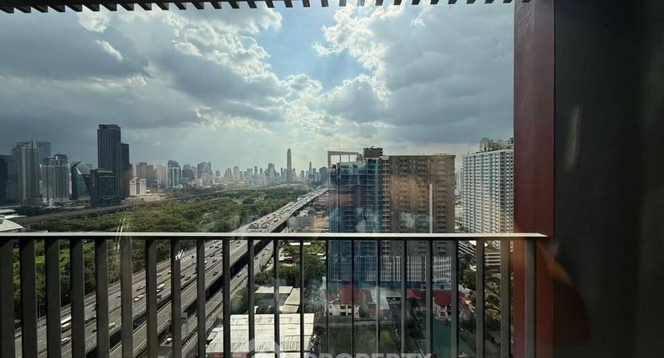For rent 1 bed condo in Huai Khwang, Bangkok