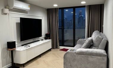 For sale 3 bedrooms condo in Watthana, Bangkok