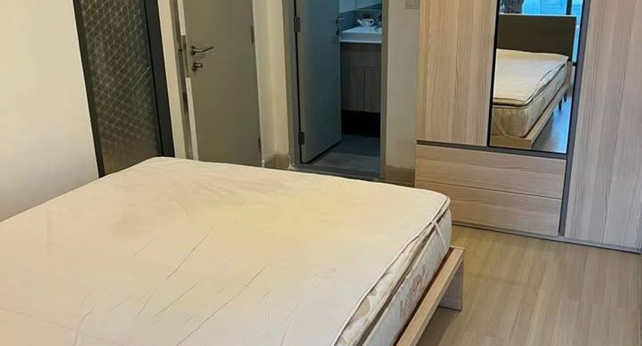 À vendre 1 chambre condo à Huai Khwang, Bangkok