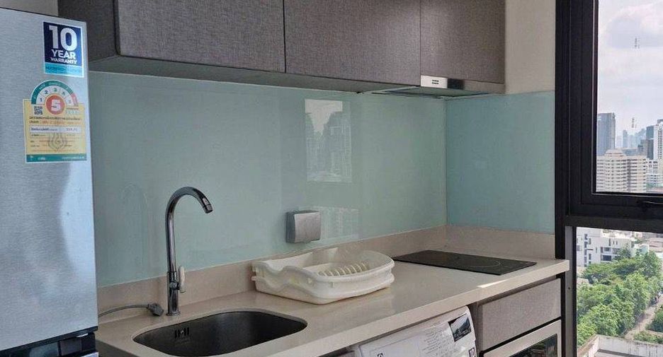 Wohnung zur Miete und zum Kauf mit 1 Zimmer in Khlong Toei, Bangkok