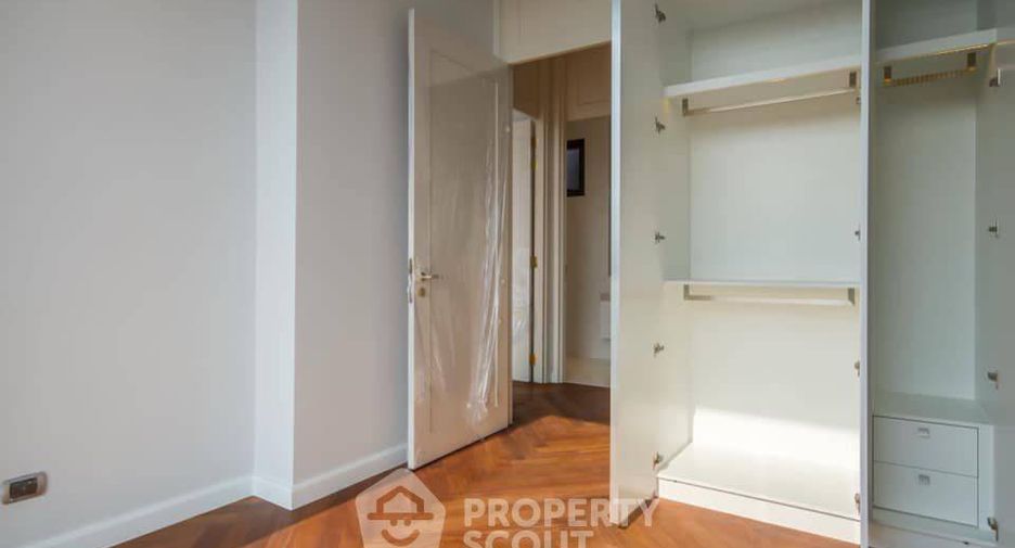For rent そして for sale 4 ベッドルーム condo in Khlong Toei, Bangkok