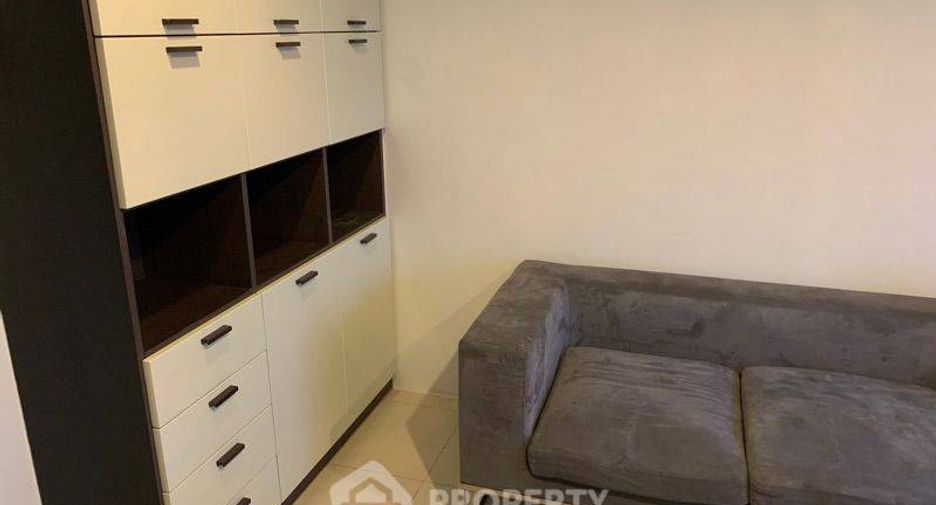 For sale 2 bedrooms condo in Watthana, Bangkok