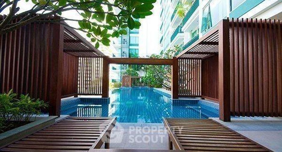 For sale 1 bed condo in Watthana, Bangkok