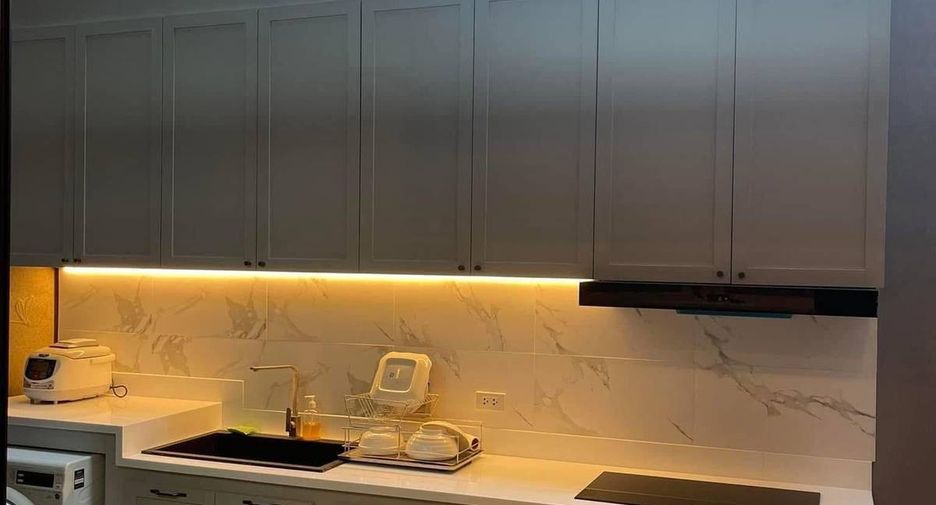 Reihenhaus zur Miete und zum Kauf mit 3 Zimmer in Chatuchak, Bangkok