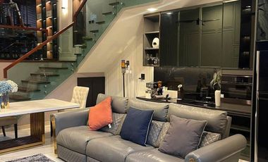 Reihenhaus zur Miete und zum Kauf mit 3 Zimmer in Chatuchak, Bangkok