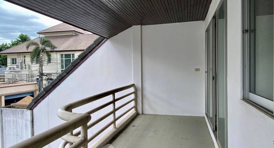 For sale 5 ベッドルーム house in Suan Luang, Bangkok