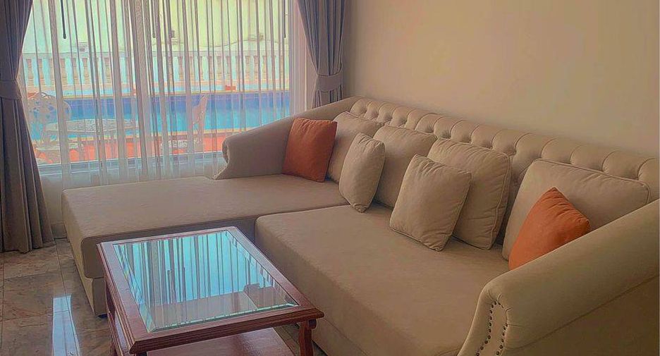 À louer et à vendre 4 chambres villa à Bang Lamung, Chonburi