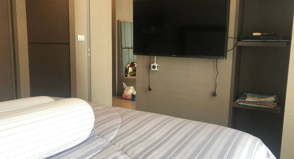 For sale 1 bed condo in Sathon, Bangkok