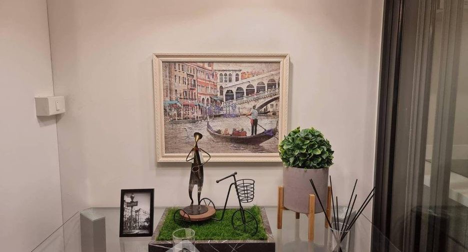 For rent and for sale 1 bed condo in Huai Khwang, Bangkok