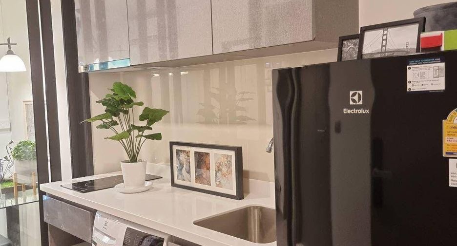 For rent and for sale 1 bed condo in Huai Khwang, Bangkok