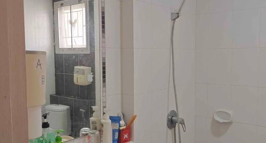 Haus zum Kauf mit 4 Zimmer in Mueang Chon Buri, Chonburi