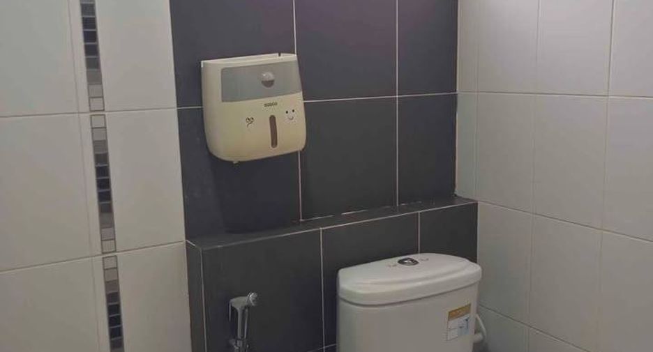 Haus zum Kauf mit 4 Zimmer in Mueang Chon Buri, Chonburi