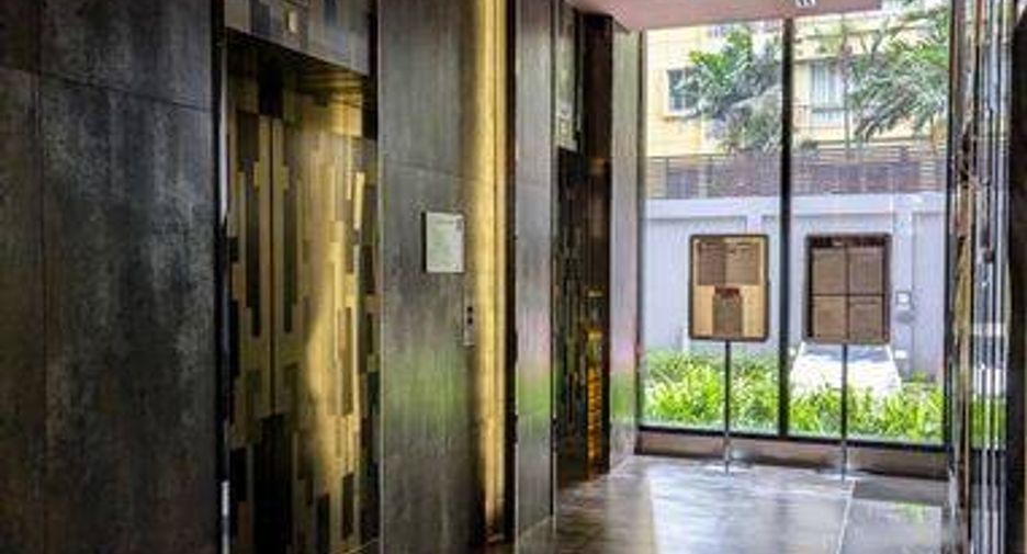 For sale 1 bed condo in Khlong San, Bangkok