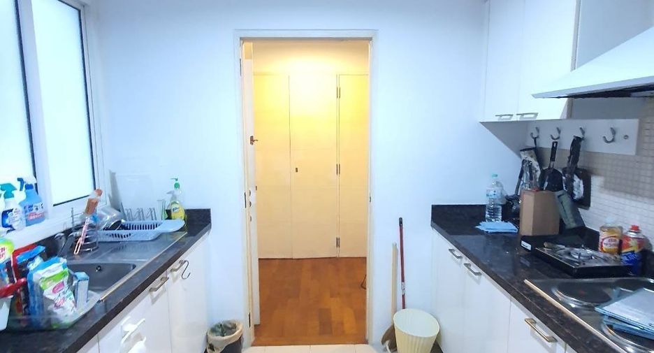 À vendre 2 chambres condo à Khlong Toei, Bangkok