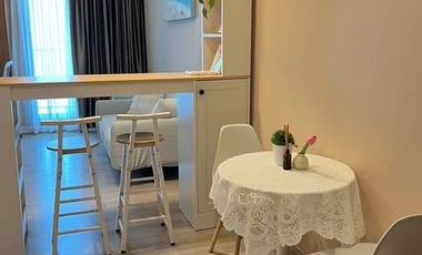 Condo en venta de 2 habitaciones en Huai Khwang, Bangkok