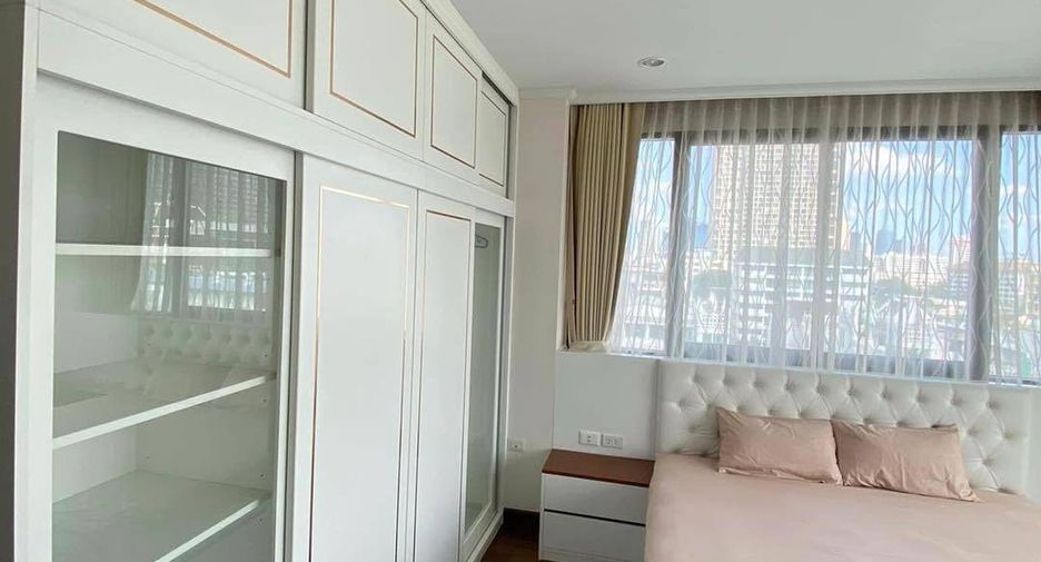 For sale 2 bedrooms condo in Sathon, Bangkok